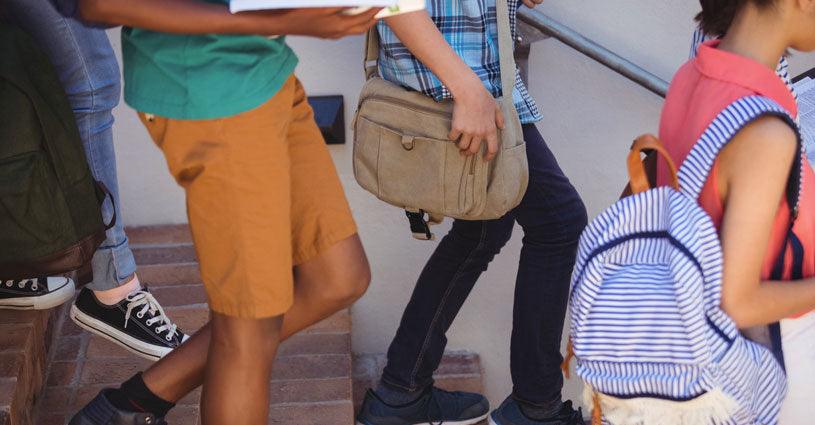 Conseils pour choisir entre sac à dos scolaire et besace