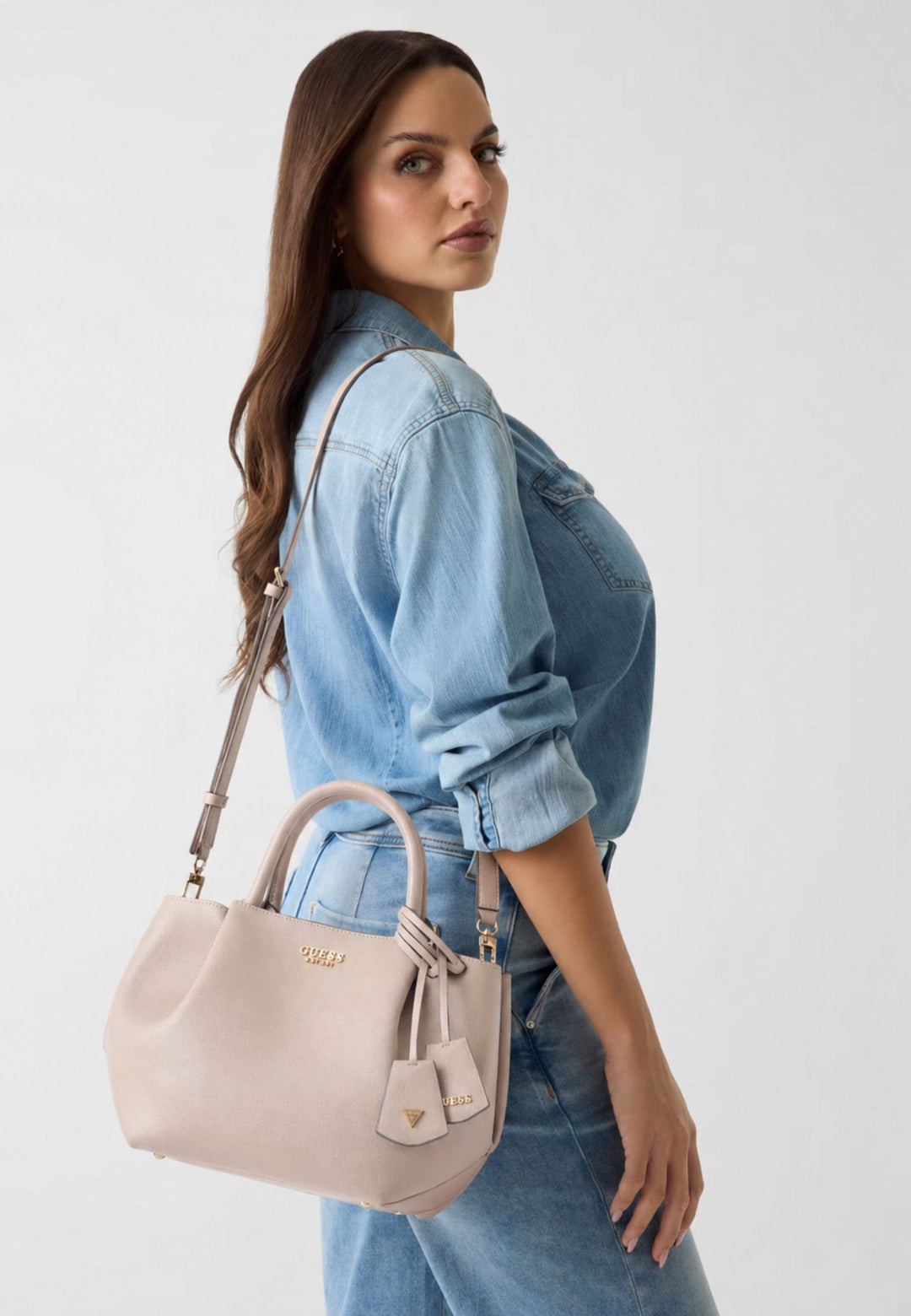 Guess Crossbody Bag Noelle Girlfriend Sa Light Taupe