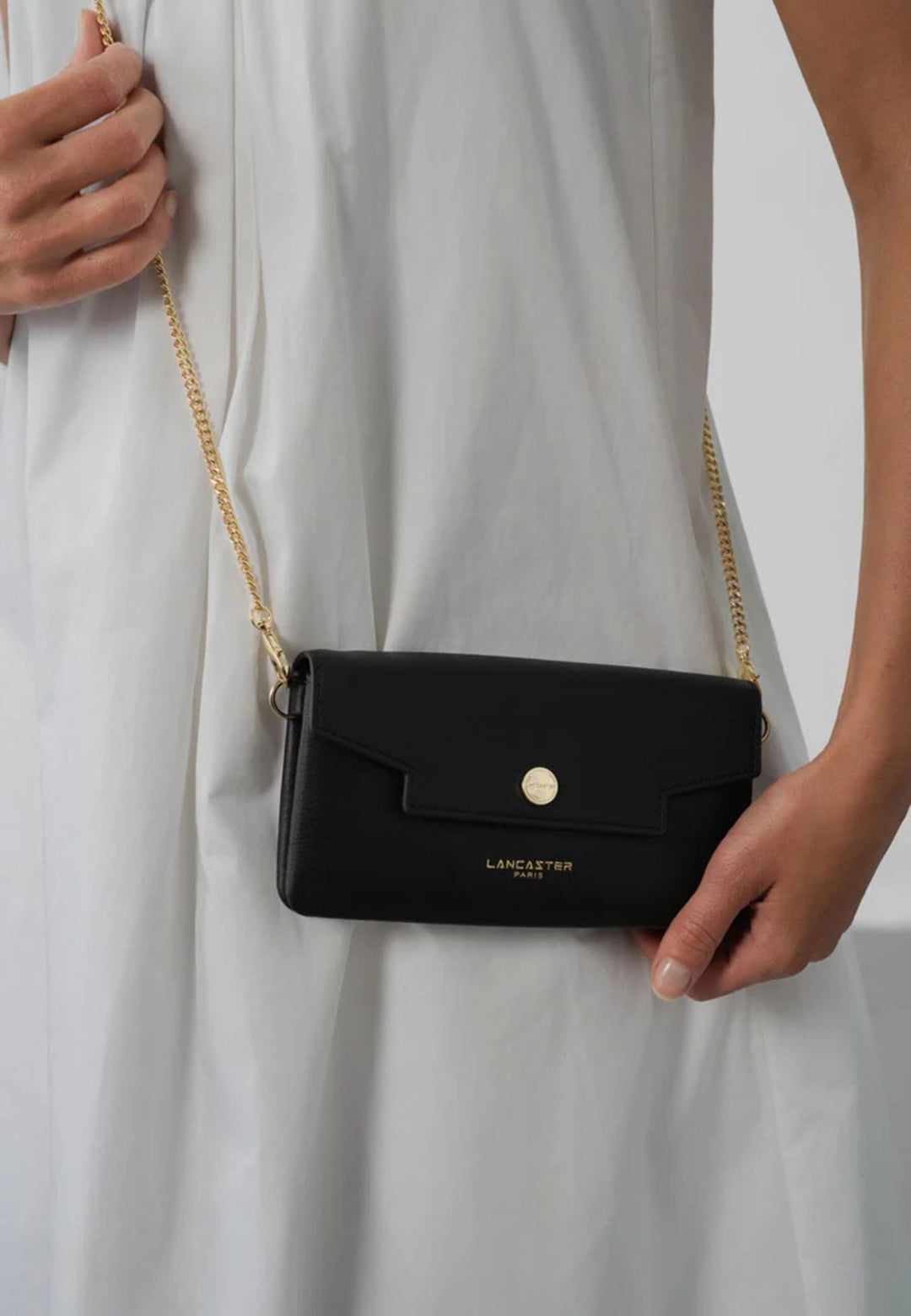 Lancaster Paris Bolso con solapa con botón a presión S Mademoiselle Grace Negro