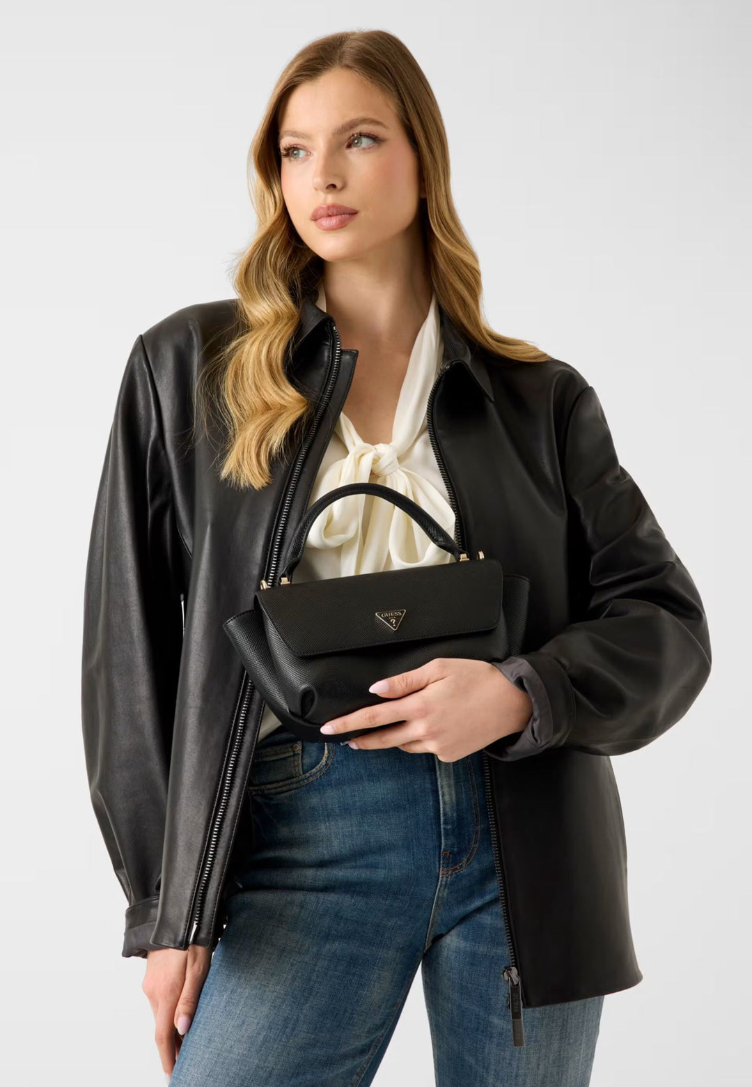 Guess Sac à Rabat Gilda Black