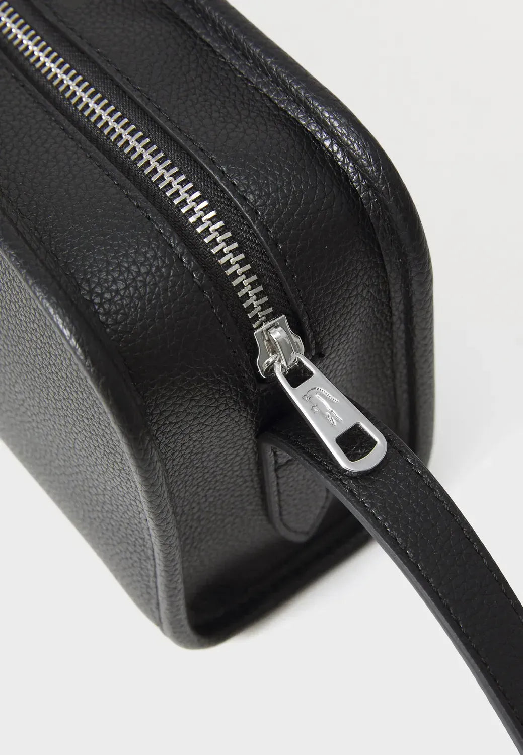 Lacoste õlakott NF5146EG Must