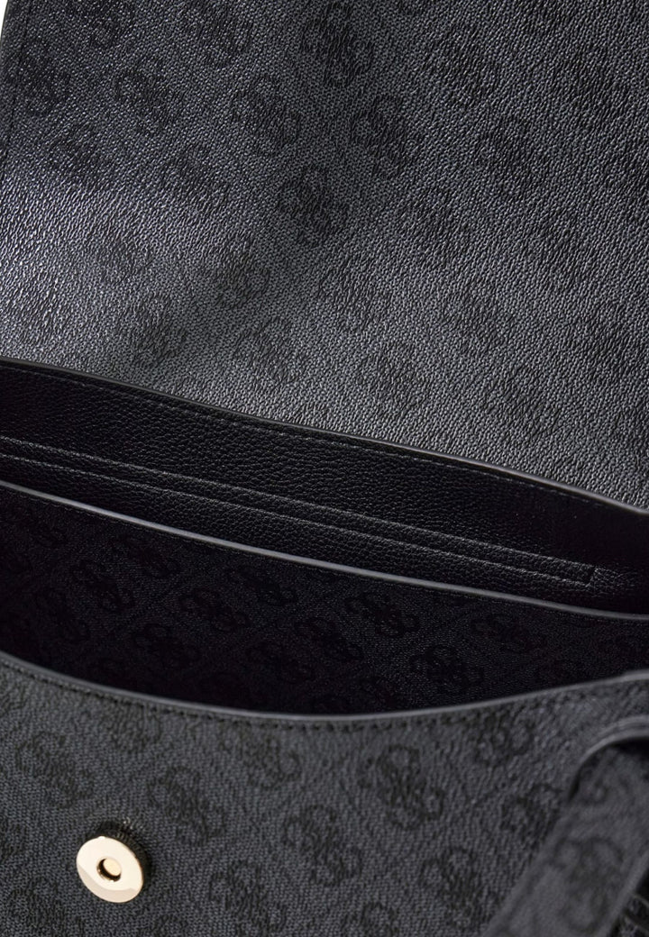 Guess Taška s klopnou Coleen Monogramme Logo Uhlí