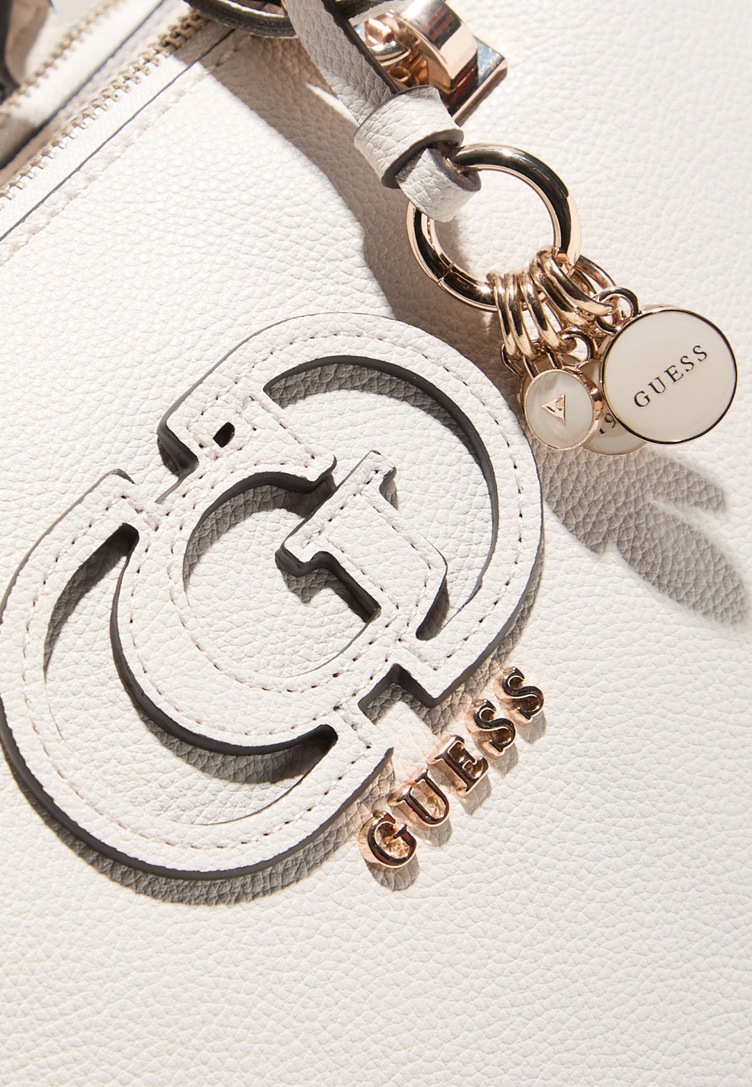 Guess Sacs à main Silvye Bucket Off White