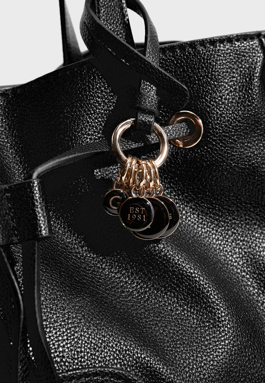 Guess Bolsos de mano Silvye Bucket Negro