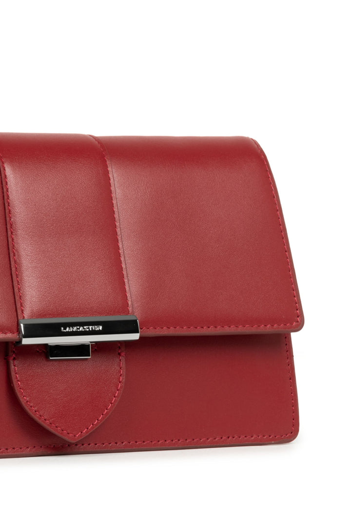 Lancaster Sac trotteur A rabat avec fermoir Paris Ily 531-017 Carmin