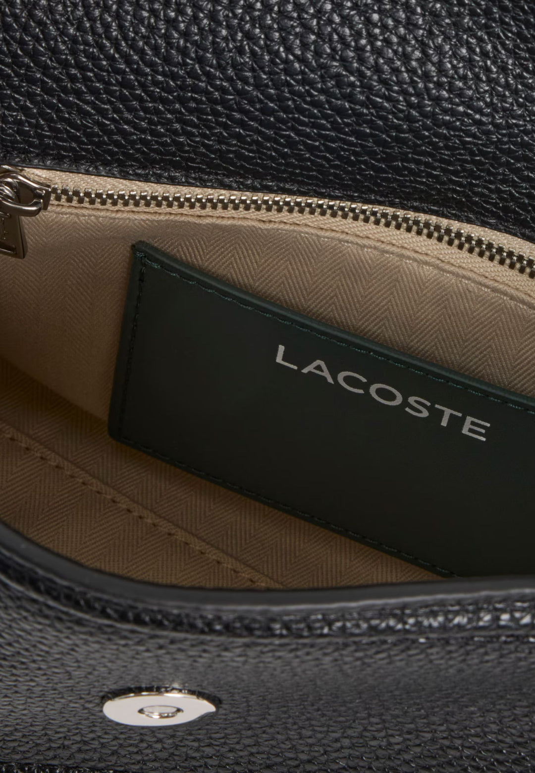 Lacoste Schëllerbeutel mat Klapp Fra Everyday Club Schwaarz
