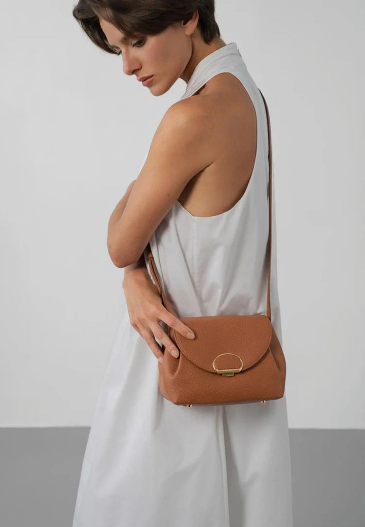 Lancaster Sac trotteur A rabat avec fermoir S Milano Pia 547-130 Gold