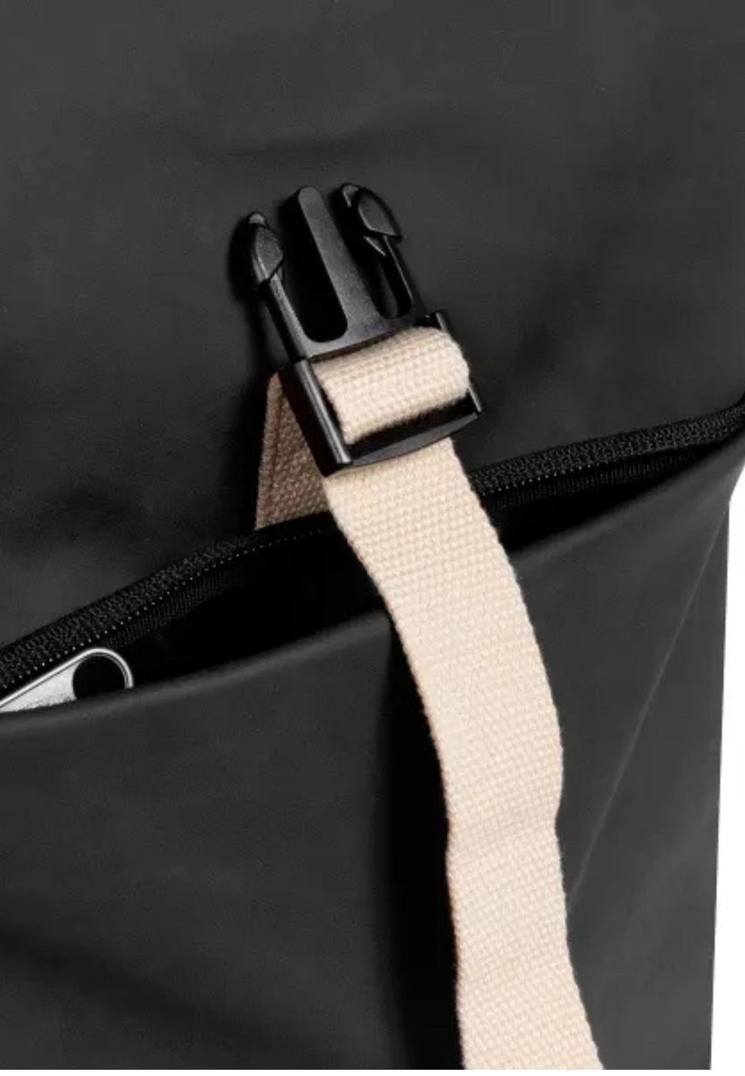Eastpak Batoh Up Roll Upgrained Black