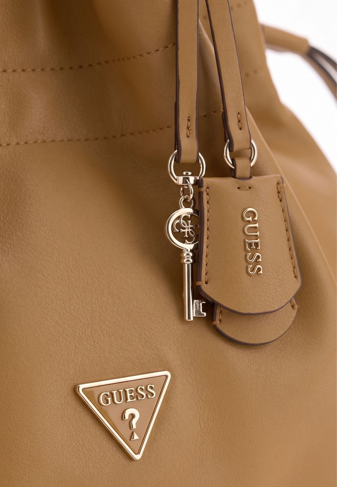 Guess Shopper Karima Tan