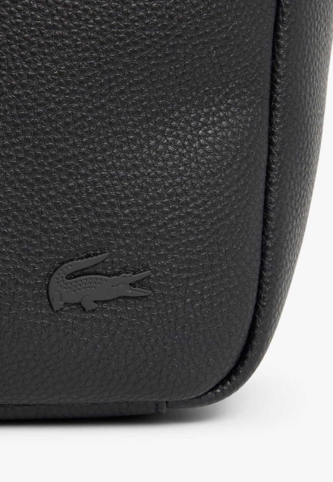 Lacoste Stor Magnus Hoboväska i svart läder