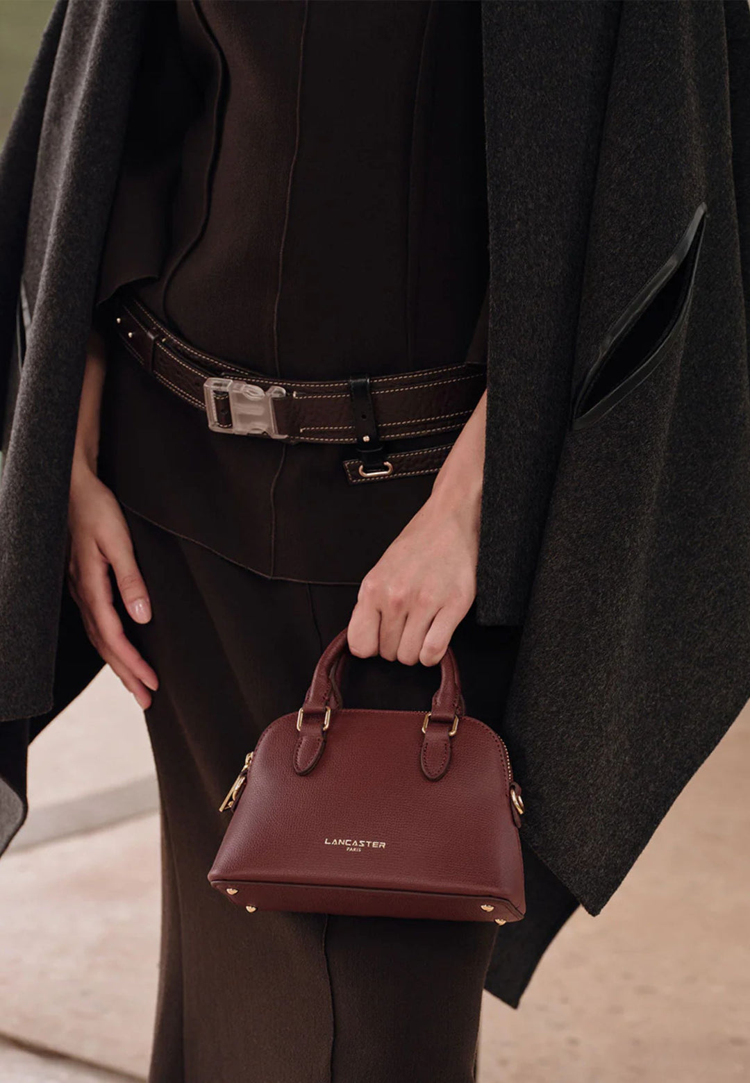 Lancaster Puolikuu-laukku vetoketjulla S Sierra Jia 538-001 Bordeaux