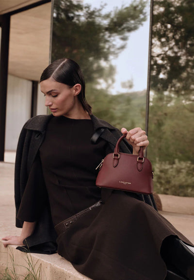 Lancaster Sac demi lune Zippé S Sierra Jia 538-001 Bordeaux