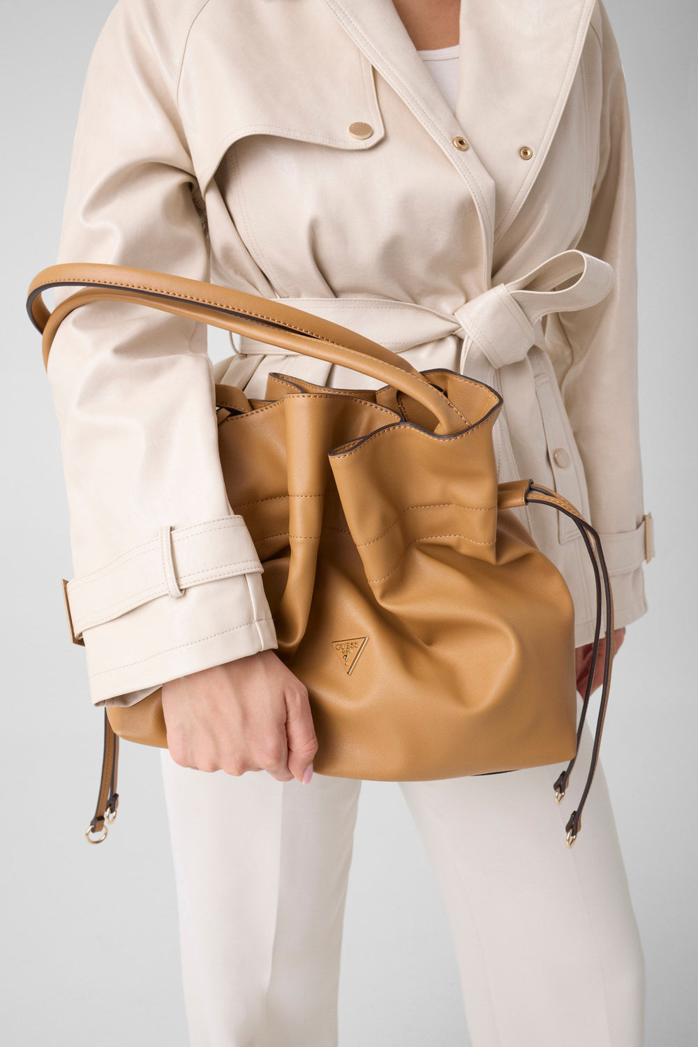 Guess Shopper-Beutel Karima Schwaarz – gedroen