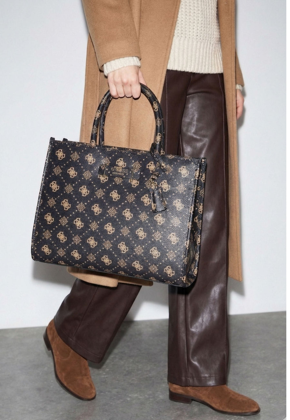 Guess Sac Bandoulière Silia Girlfriend Sat Espresso Logo -- vue 3 sur 10