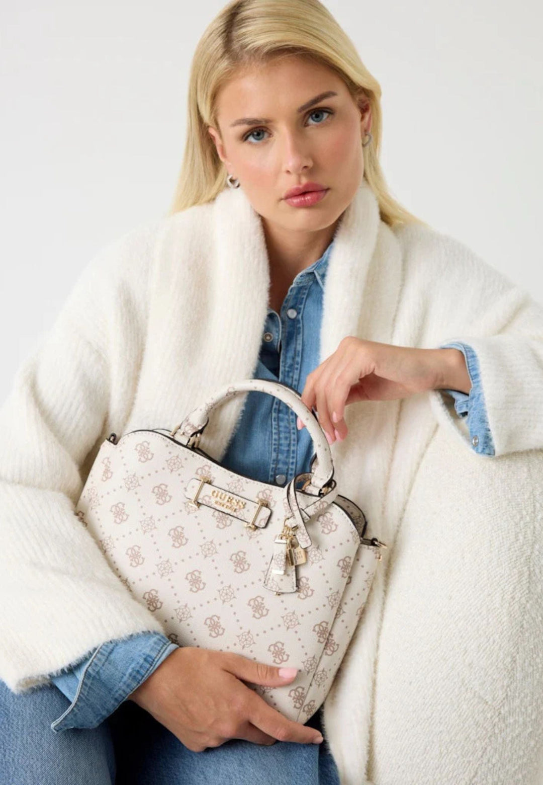 Guess Sac Bandoulière Silia Girlfriend Sat Vanilla Logo -- vue 3 sur 8