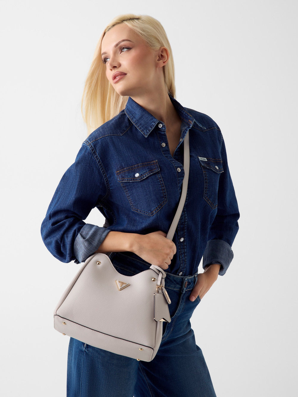 Guess Handbags Handbag Dark Taupe – worn
