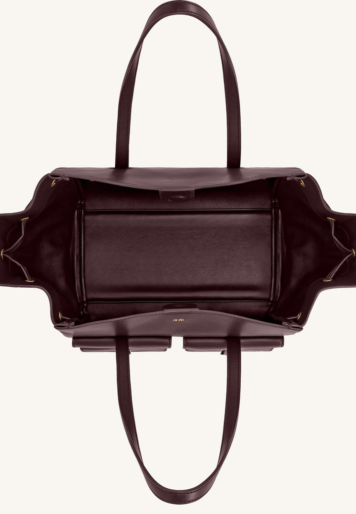 Cabas JW PEI Linda Deep Burgundy vu de dessus, ouvert, avec anses et détails intérieurs visibles
