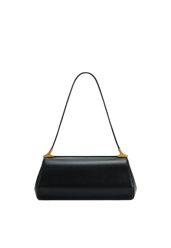 Sac bandoulière JW PEI Eloise noir, porté à l'épaule, avec fermeture magnétique et détails dorés.