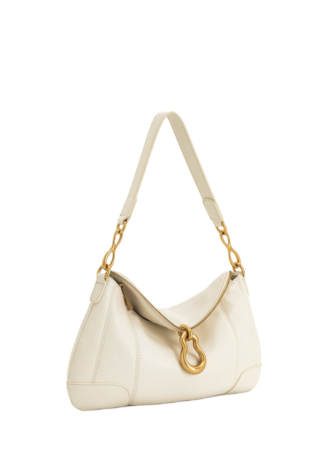Sac bandoulière JW PEI Jayla blanc en simili cuir, porté à l'épaule, avec fermeture magnétique et détails dorés.
