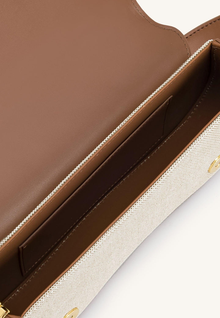 Sac bandoulière JW PEI Joy Brown Canvas, vue 3/4, intérieur doublé cuir marron et toile beige