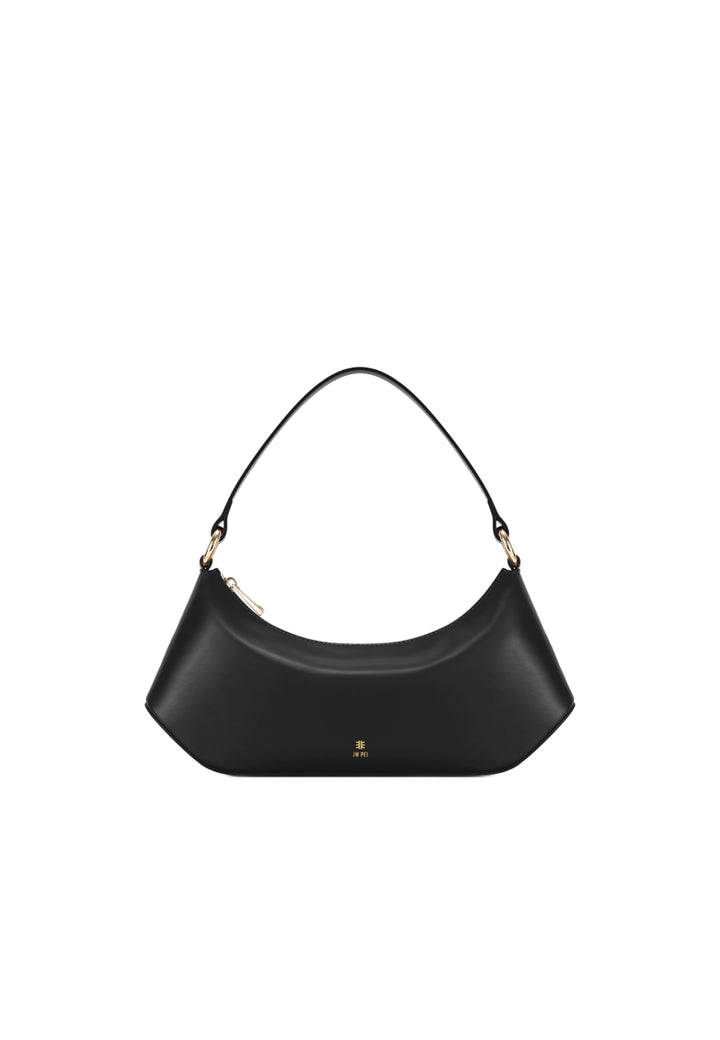 Sac bandoulière JW PEI Lily noir en simili cuir, porté à l'épaule, avec fermeture magnétique et logo doré