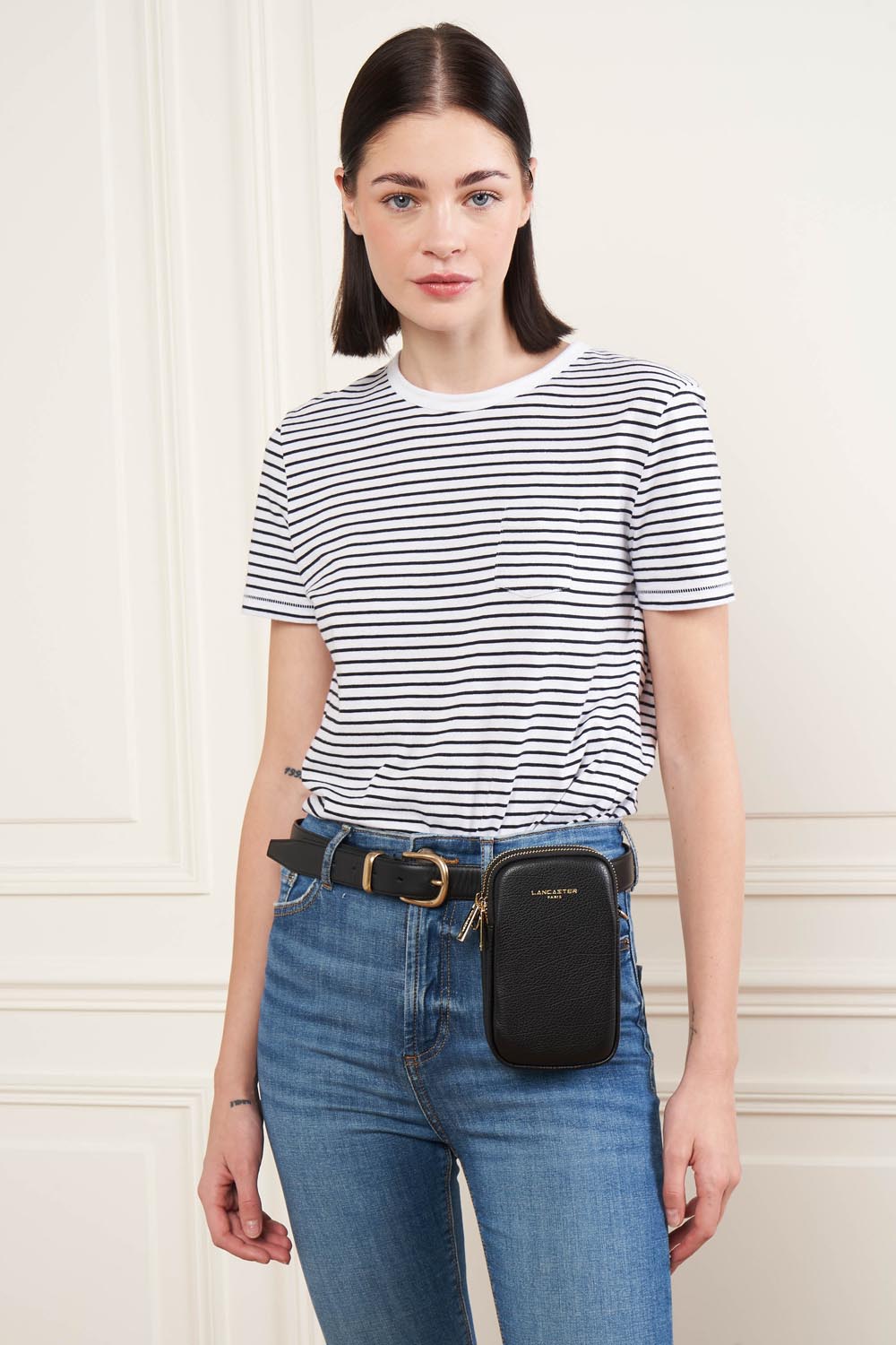 Lancaster Pochette smartphone Zippé Dune camel – porté