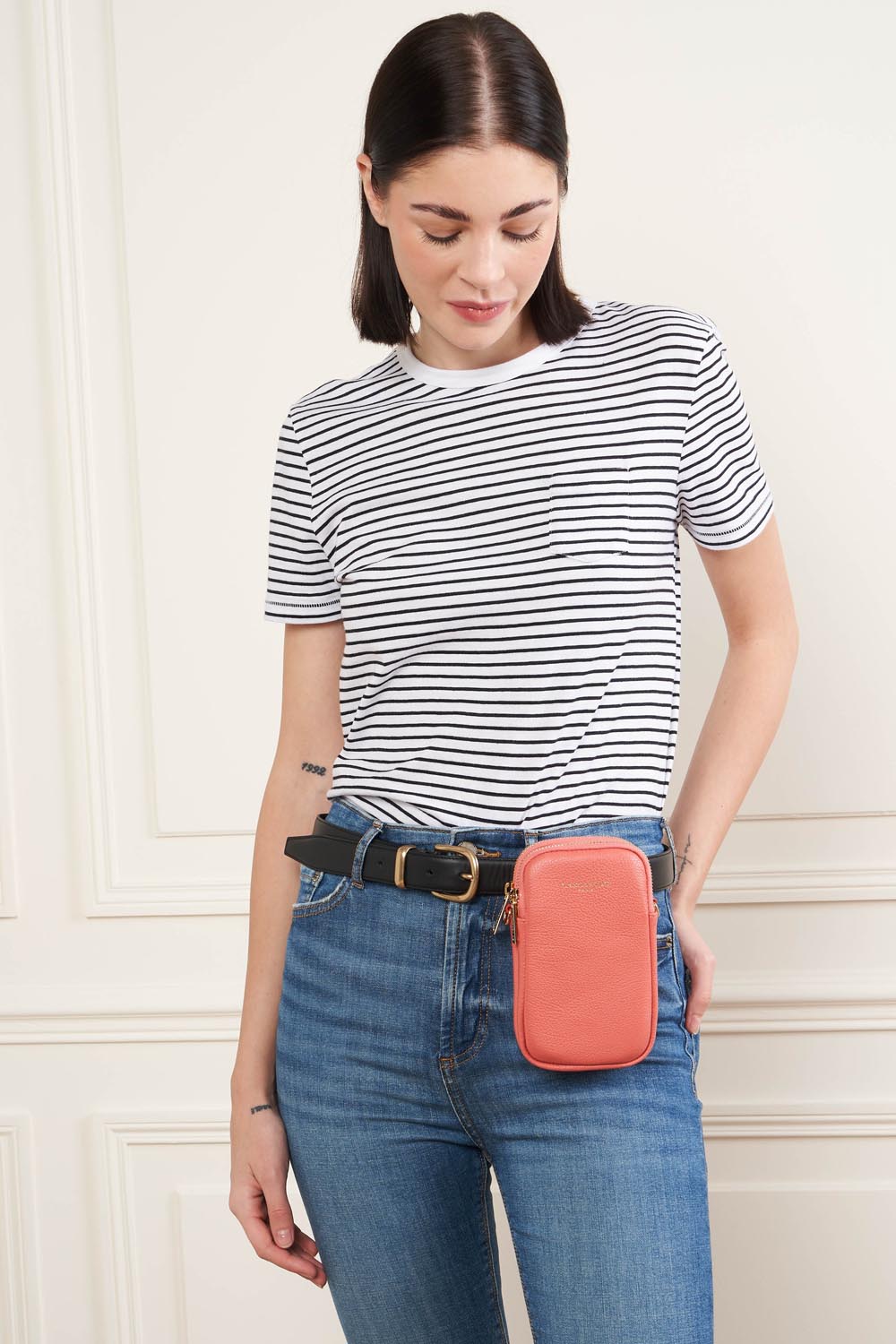 Lancaster Pochette smartphone Zippé Dune camel – porté