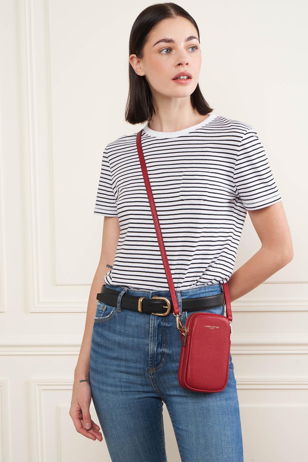 Lancaster Pochette smartphone Zippé Dune camel – porté