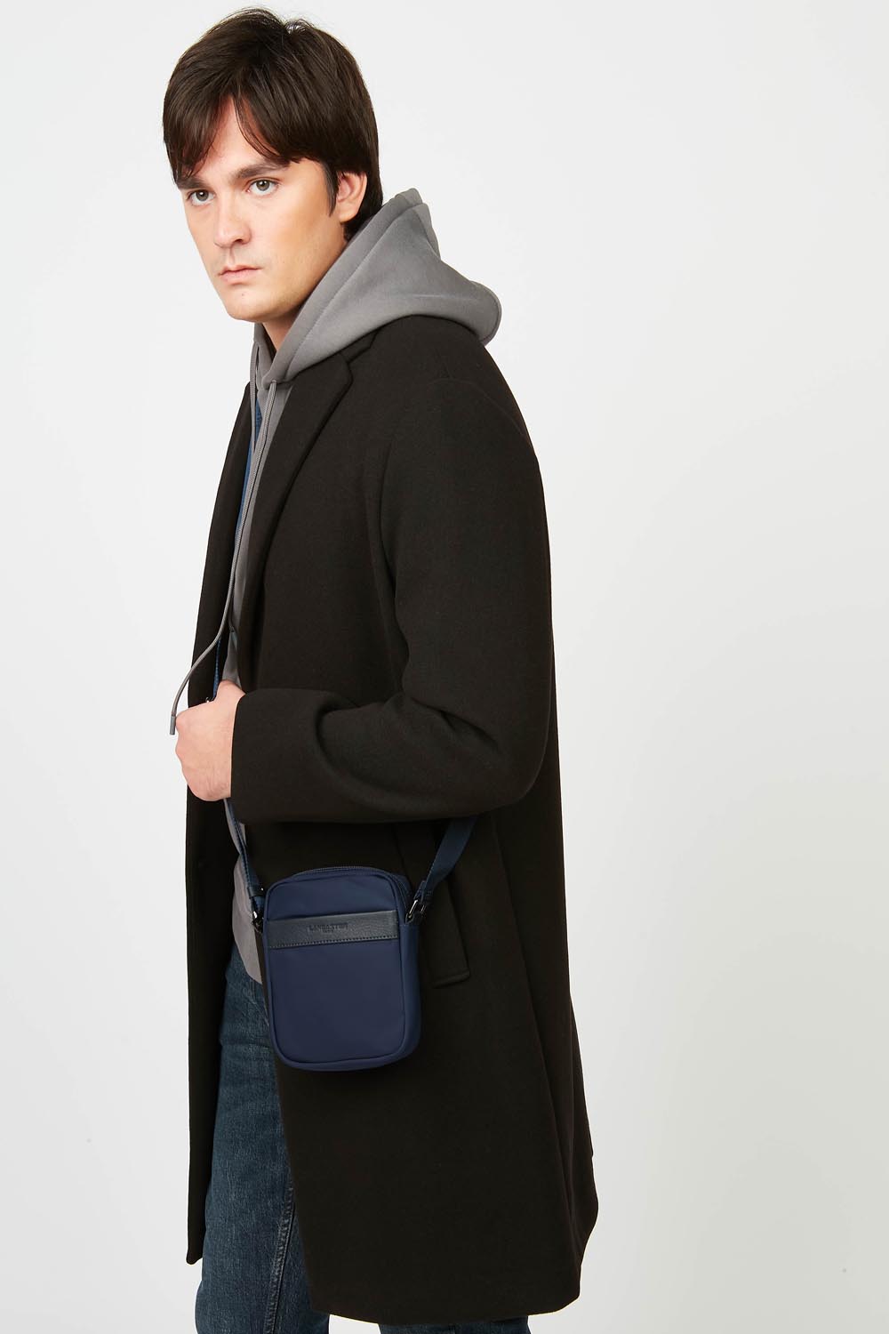 Lancaster Borsello Basic Sport Uomo Nero – indossata
