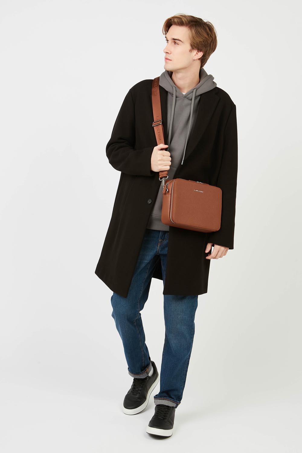Lancaster Sacoche Homme Cuir Delphino Lucas Noir – porté