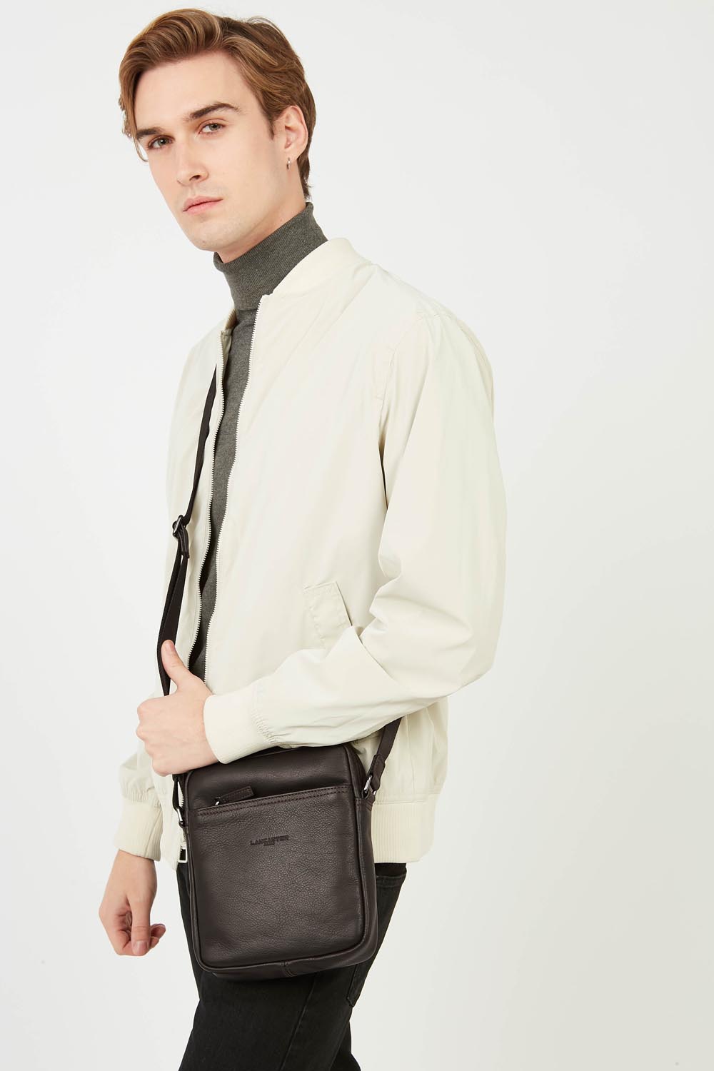 Torba Lancaster SOFT VINTAGE ze skóry bydlęcej Niebiesko-camelowa – noszona