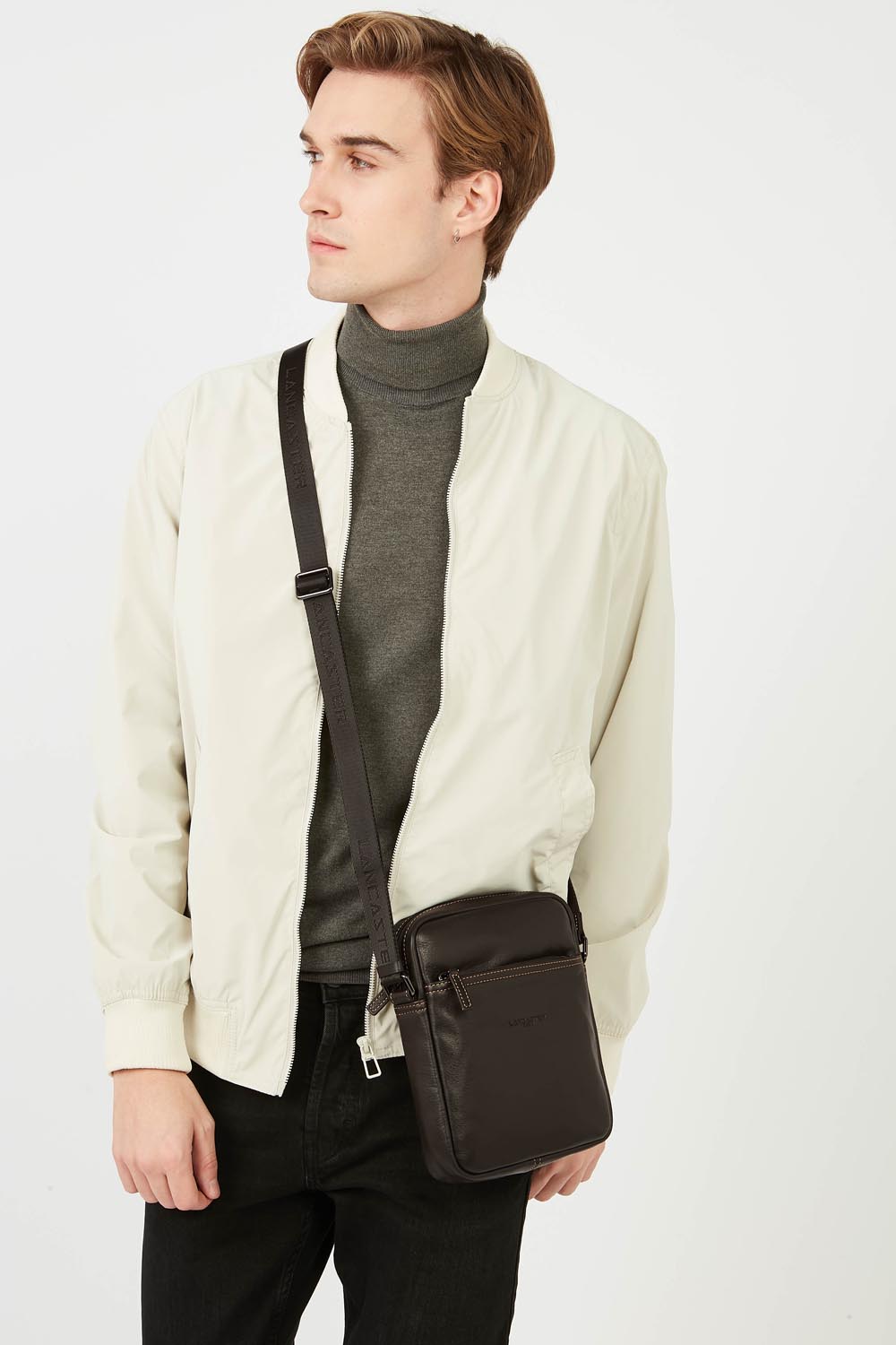 Torba Lancaster SOFT VINTAGE ze skóry bydlęcej Niebiesko-camelowa – noszona
