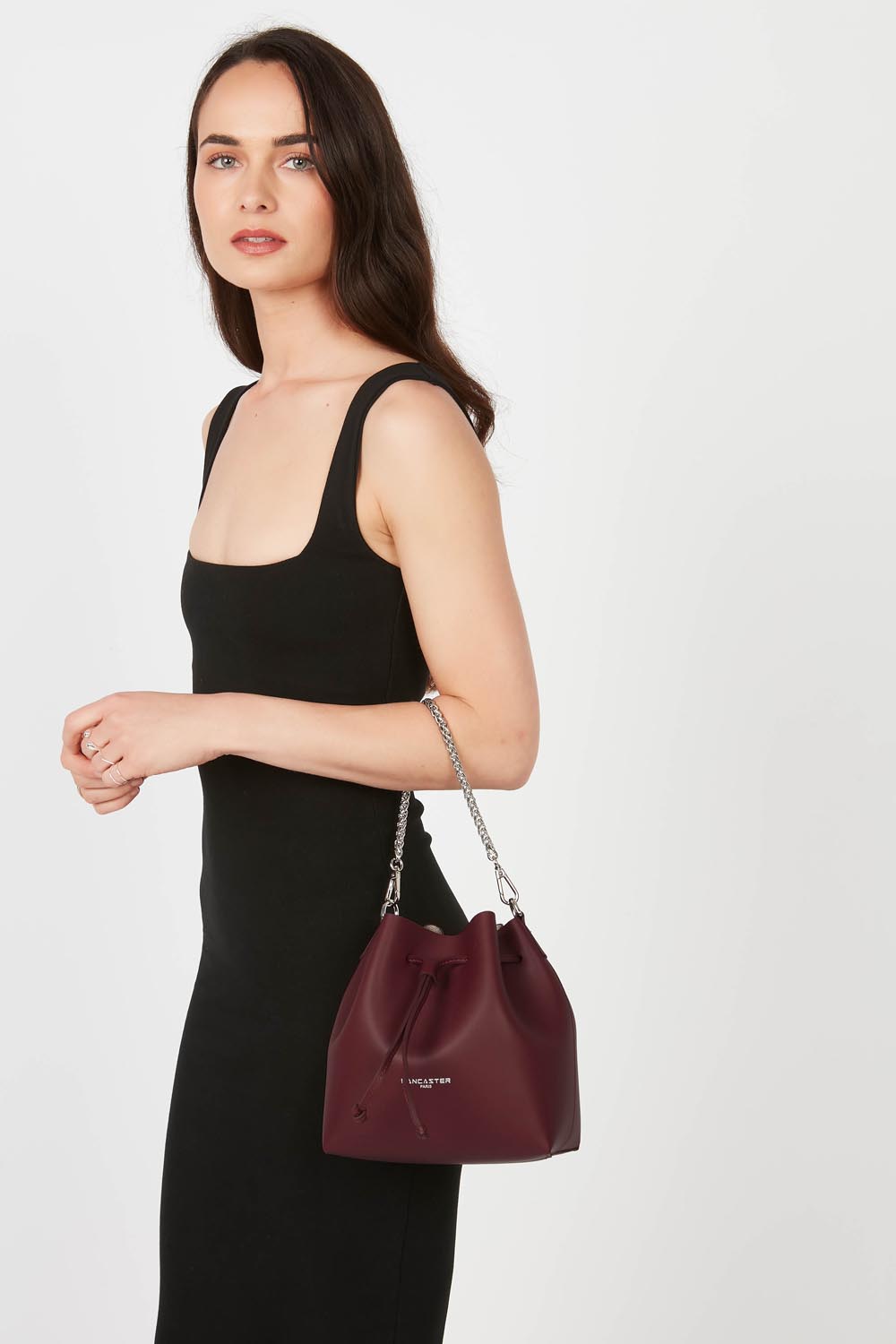 Lancaster Element City Bucket Bag Red/Champagne – worn