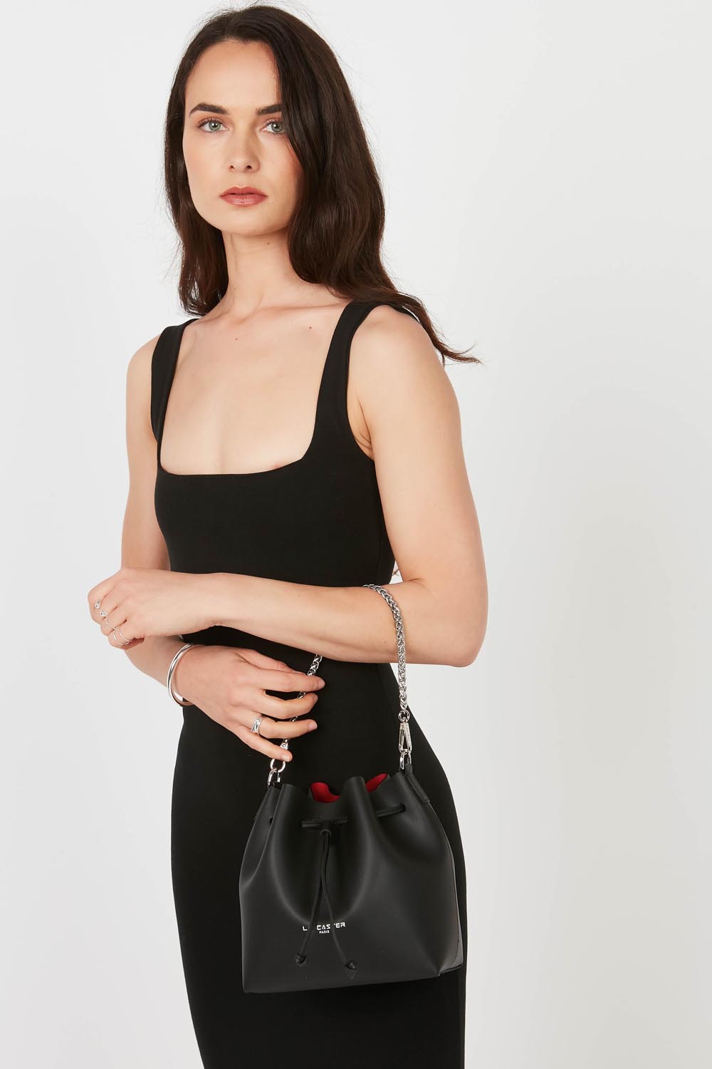 Lancaster Element City Bucket Bag Red/Champagne – worn