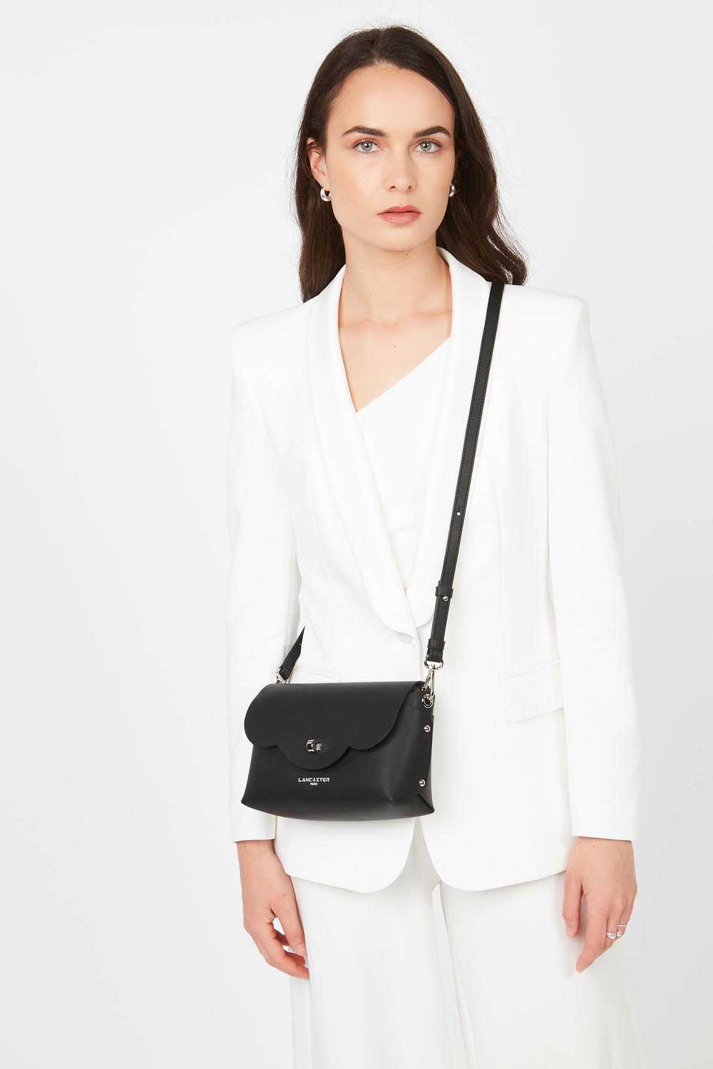 Lancaster Sac rabat PUR & ELEMENT CITY FLORE Noir/Champagne – porté