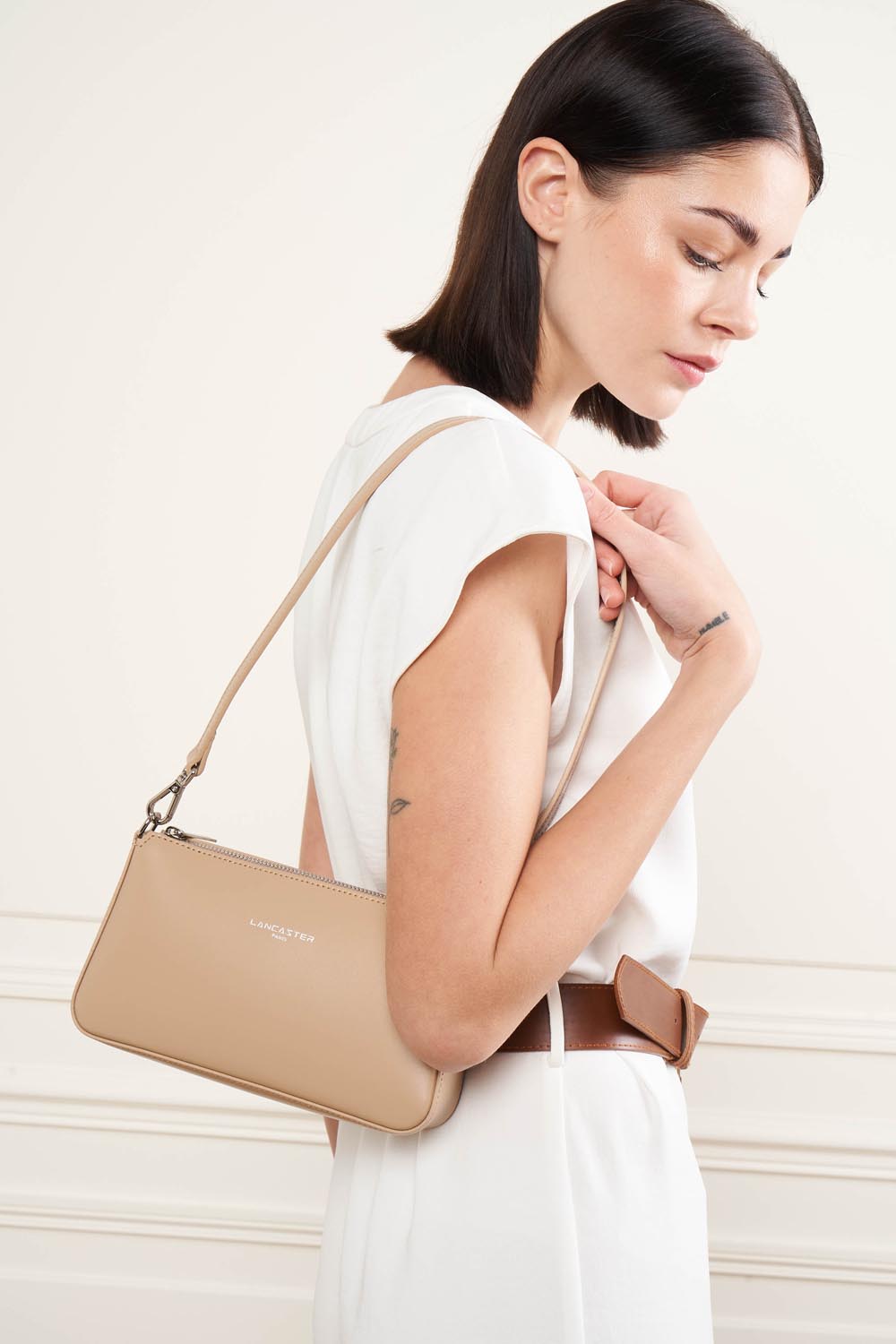 Lancaster Suave Even Leather Bag Camel – gedroen