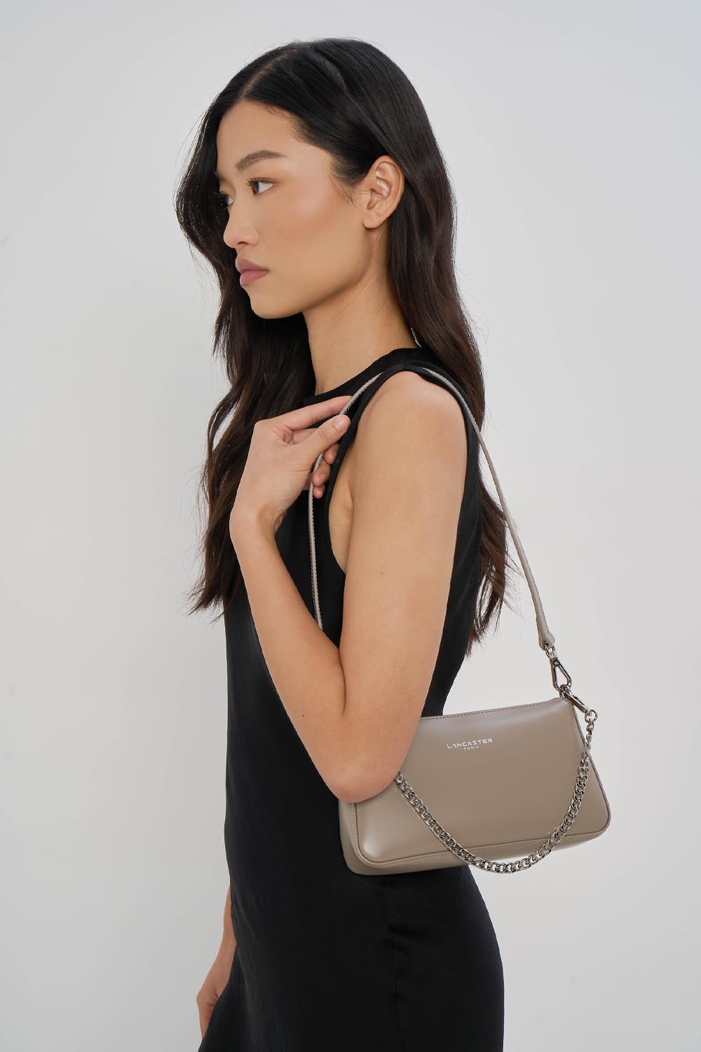 Lancaster Suave Even Leather Bag Camel – gedroen