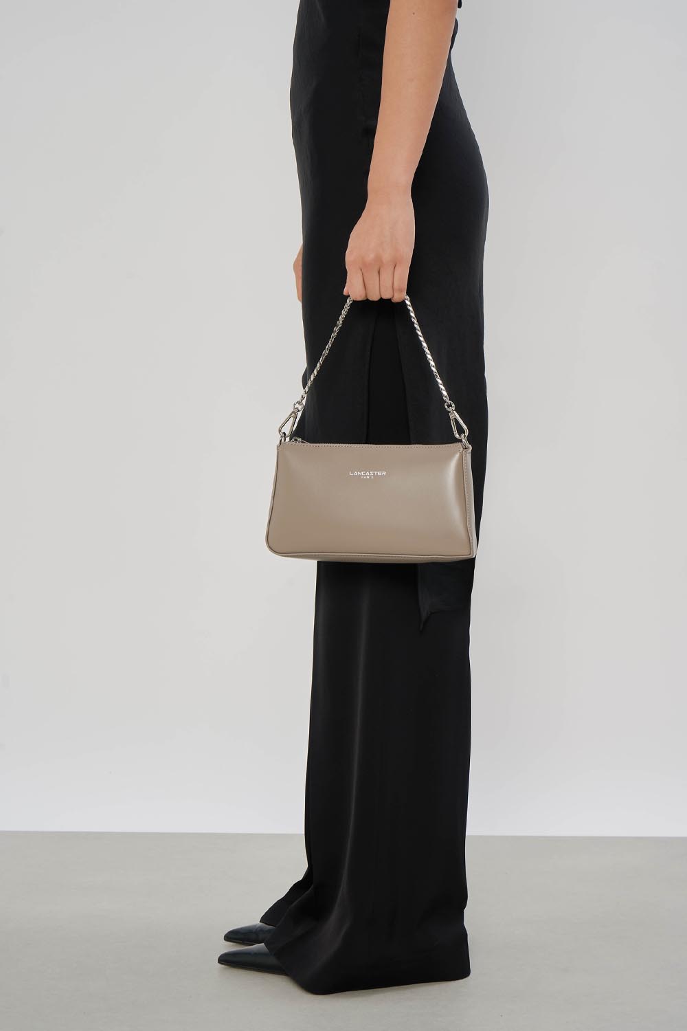 Lancaster Suave Even Leather Bag Camel – gedroen