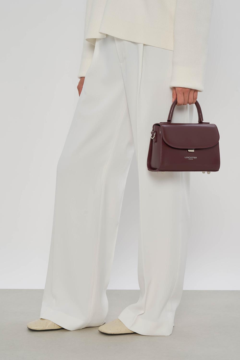 Borsa a tracolla Lancaster Suave Even Camel – indossata
