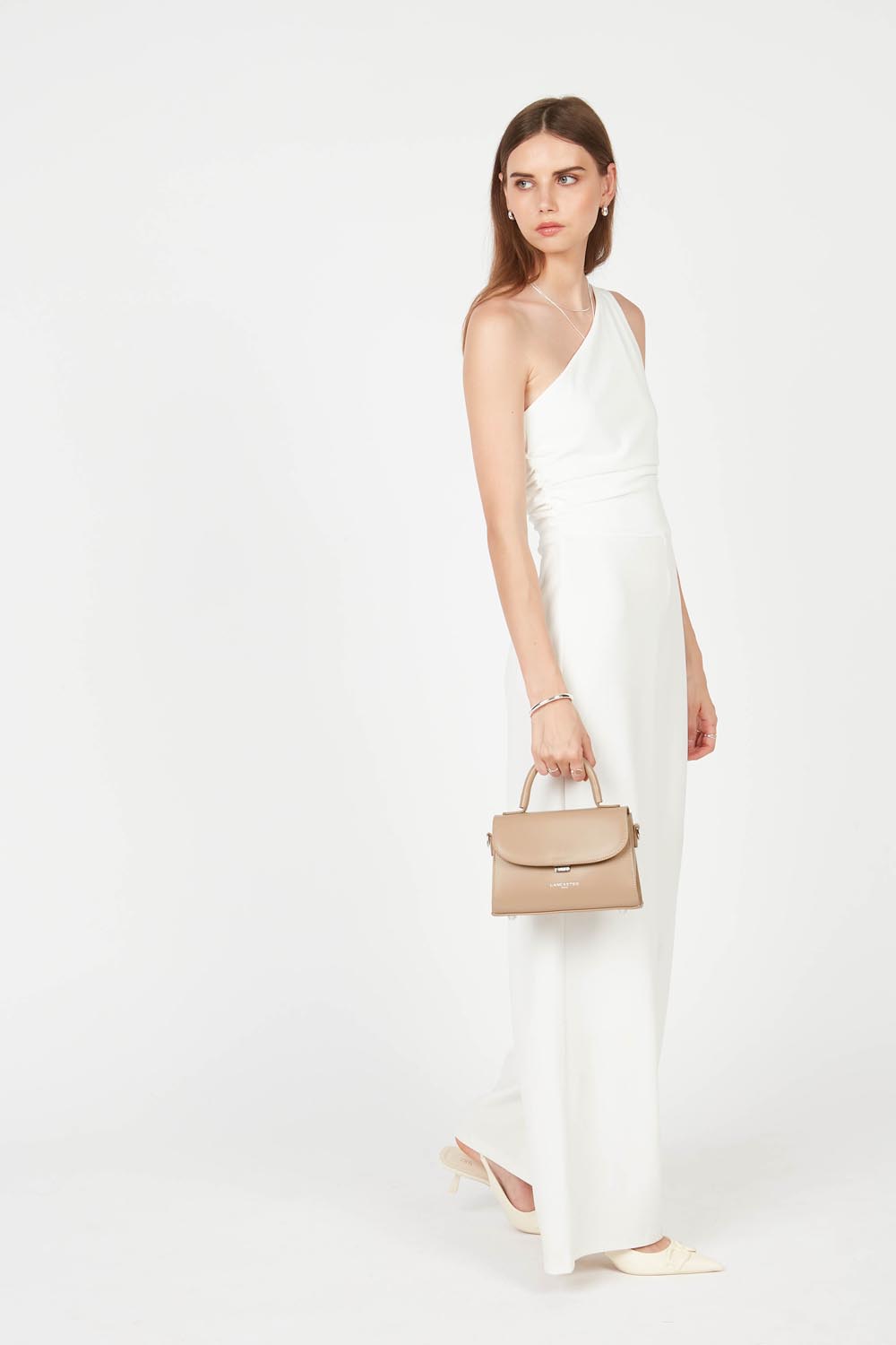 Borsa a tracolla Lancaster Suave Even Camel – indossata