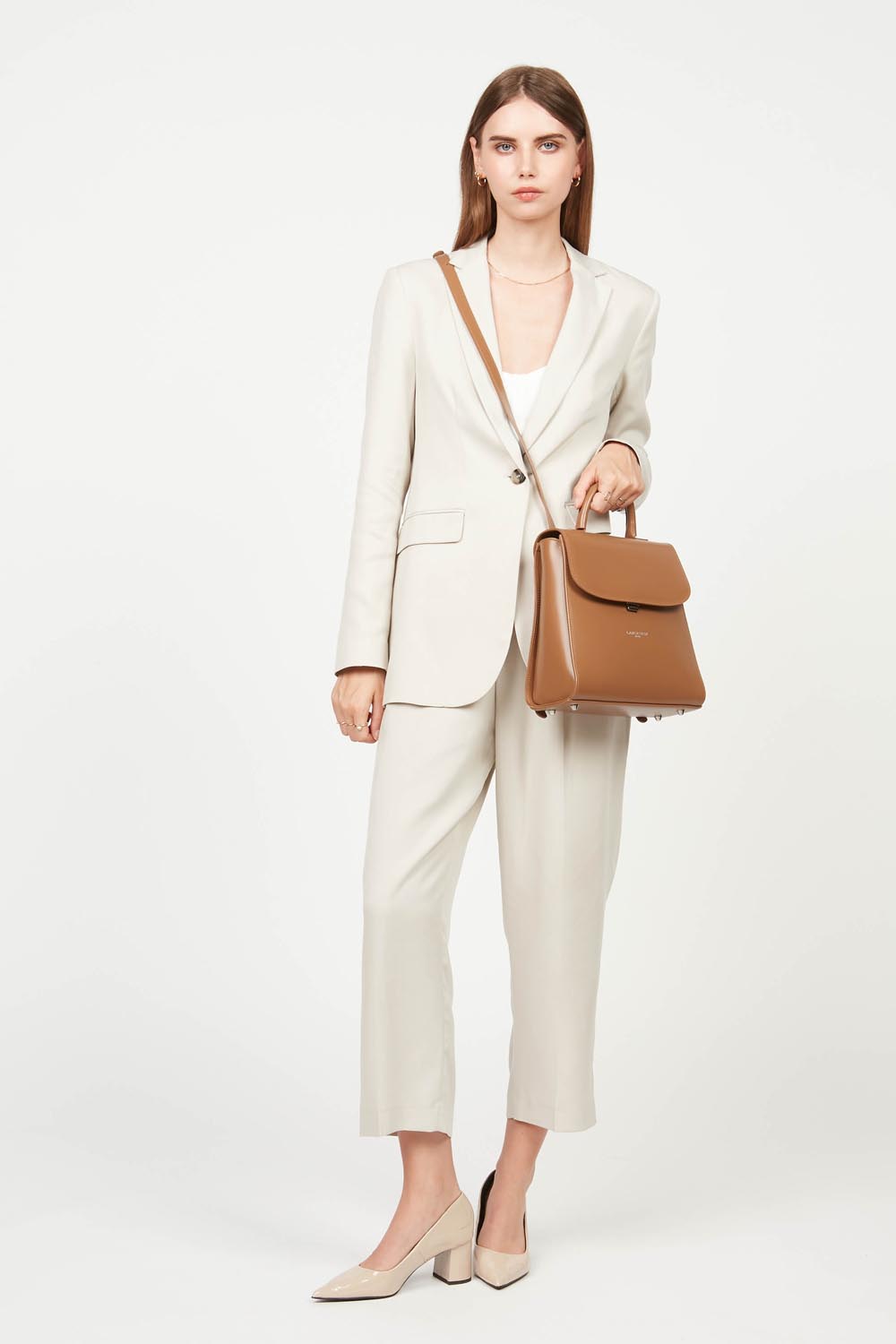 Lancaster Suave Even -reppu läpällä, musta – kannettuna