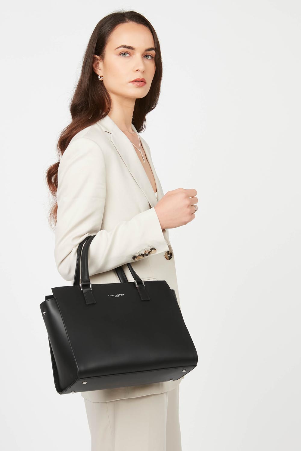 Lancaster Sac cabas main Zippée L Smooth Noir – porté