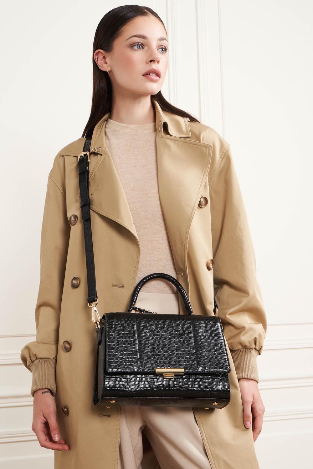 Lancaster Sac Exotic Trinity M Noir Croco – porté
