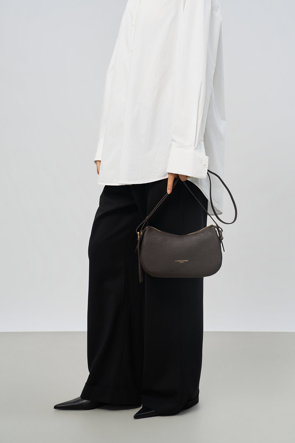 Lancaster Borsa a tracolla S Dune Beige Scuro – indossata
