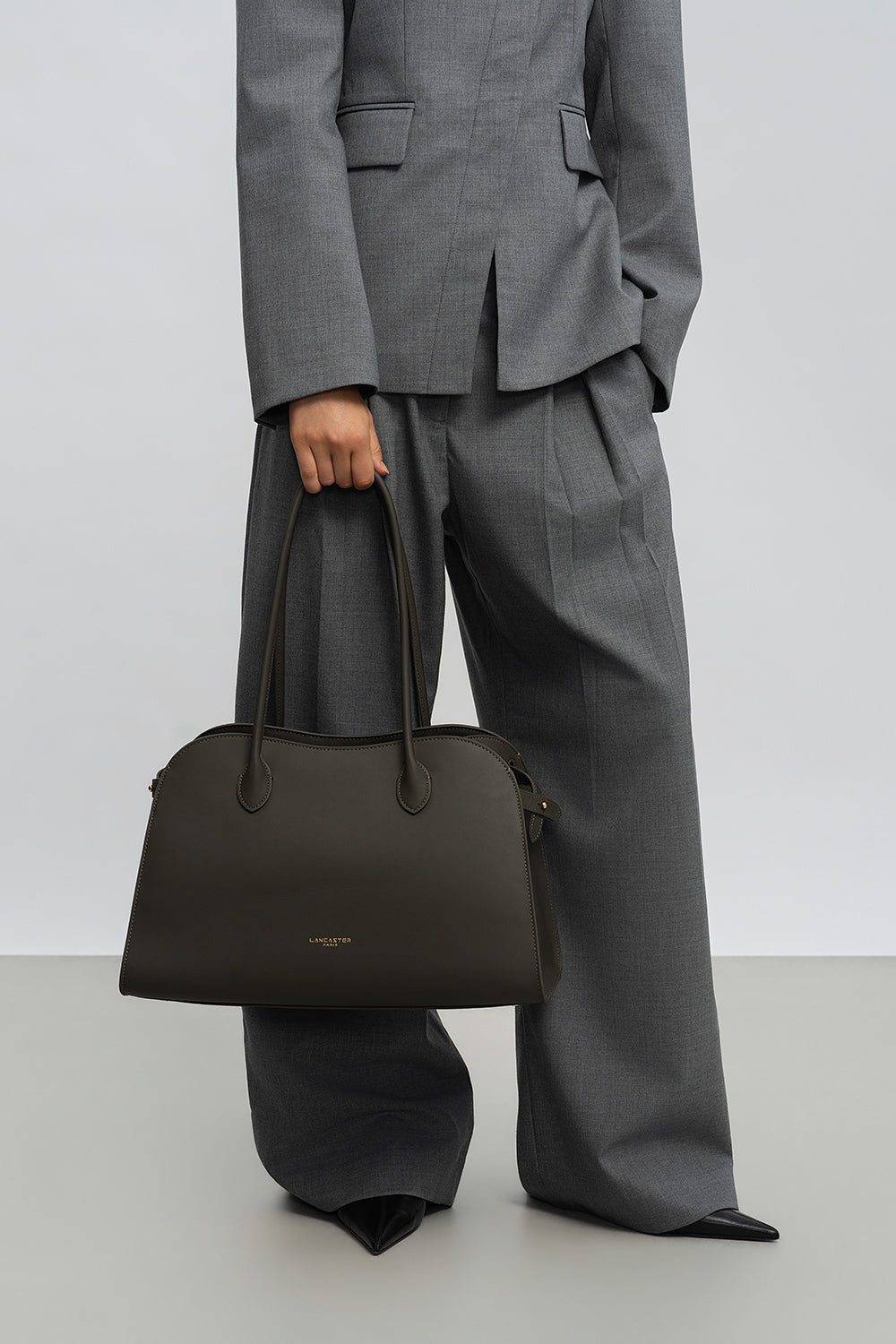 Lancaster Tote Bag shoulder Zippered L Donna Hopper Black – worn