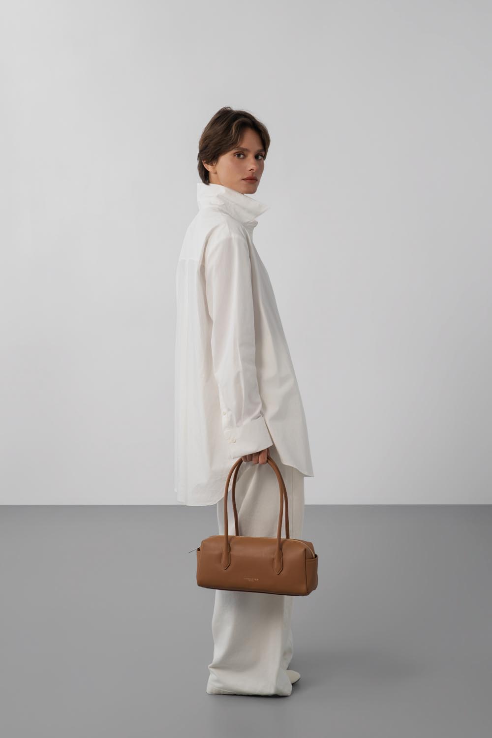 Lancaster Donna Cube Zipped Crossbody Bag Linen – worn