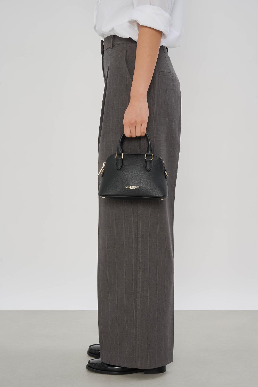 Lancaster Sierra Jia Small Zip Half-Moon Bag Off-White – worn