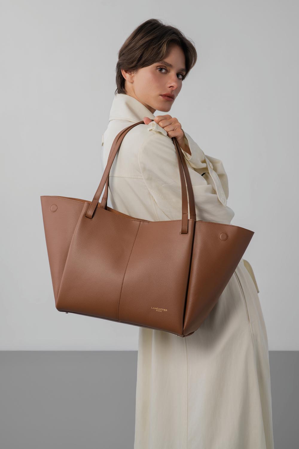 Lancaster Shopper-Beutel Schëller L Sierra Haus Schwaarz – gedroen