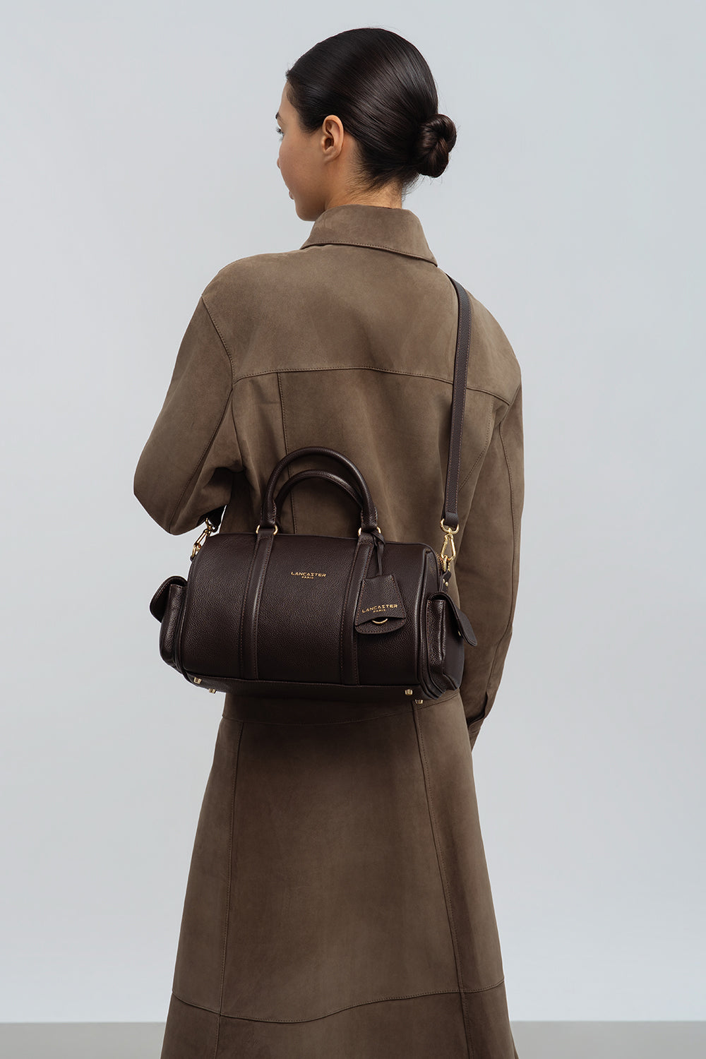 Lancaster Borsa a cilindro Con zip M Milano Ana Sabbia – indossata