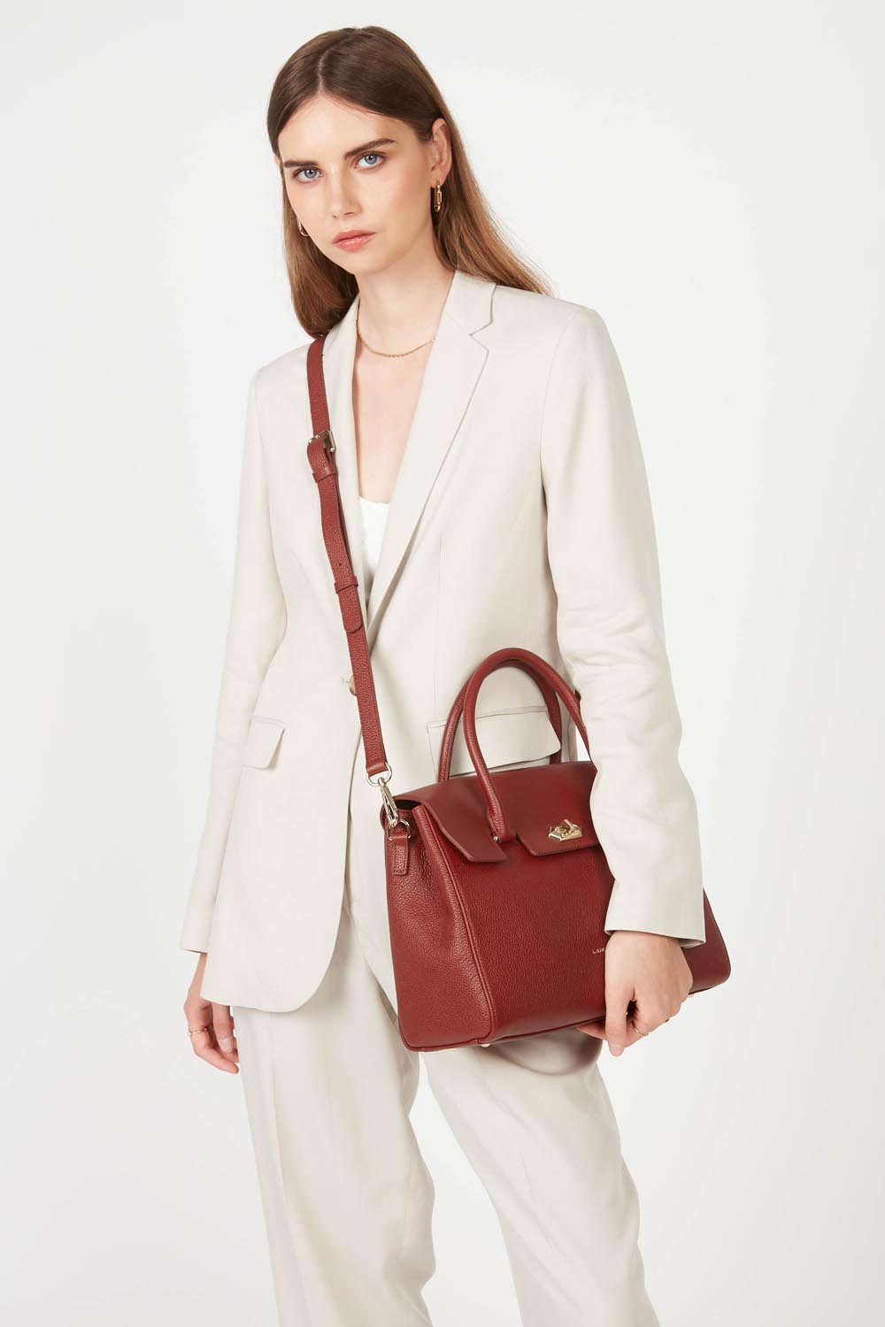 Lancaster Sac à main A rabat avec fermoir M Milano Cosmos Châtaigne – porté